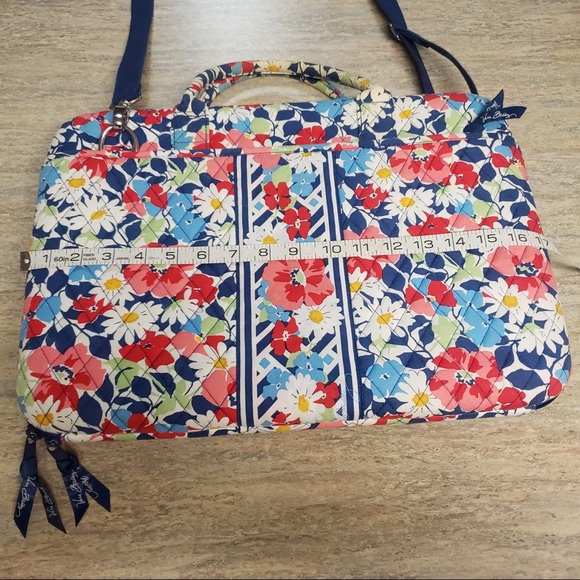 Beautiful Vera Bradley laptop bag - Picture 12 of 16
